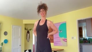 VibeWithMommy - Stepmom Tells Me a Secret