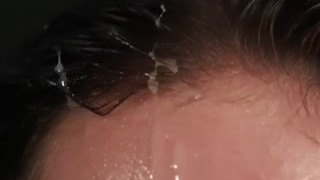 Sexy looker gets jizz load on her face eating all the j