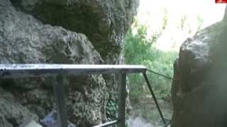 Mountain Cave Sex and Cum in Mouth Gothic Mit Erikaanderson