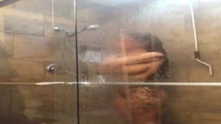 Lilylanexxx - Shower Creep Voyeur