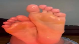 Fansly - @Alexxxeeeof - French feet fetish