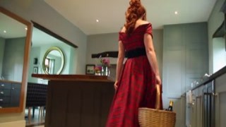 Red-XXX - Horny Housewife